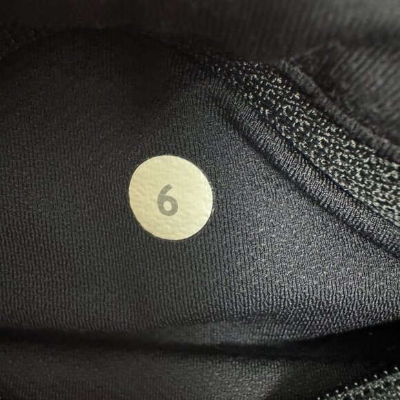 Lululemon Run Inspire Crop II Mesh Panel Leggings Size 6 Black Capri Pants - Picture 4 of 5
